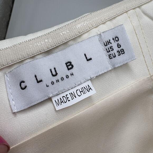 Elegant Floral Strapless Dress - Picture 9 of 13